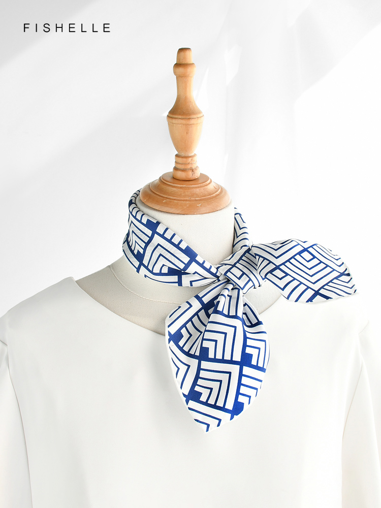 Geometric printed real silk tw - огляд і ціна Scarf Silk Neck